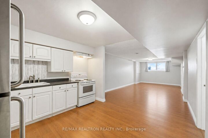 Property Photo: 414 The Queensway Road S ON L4P 2C7