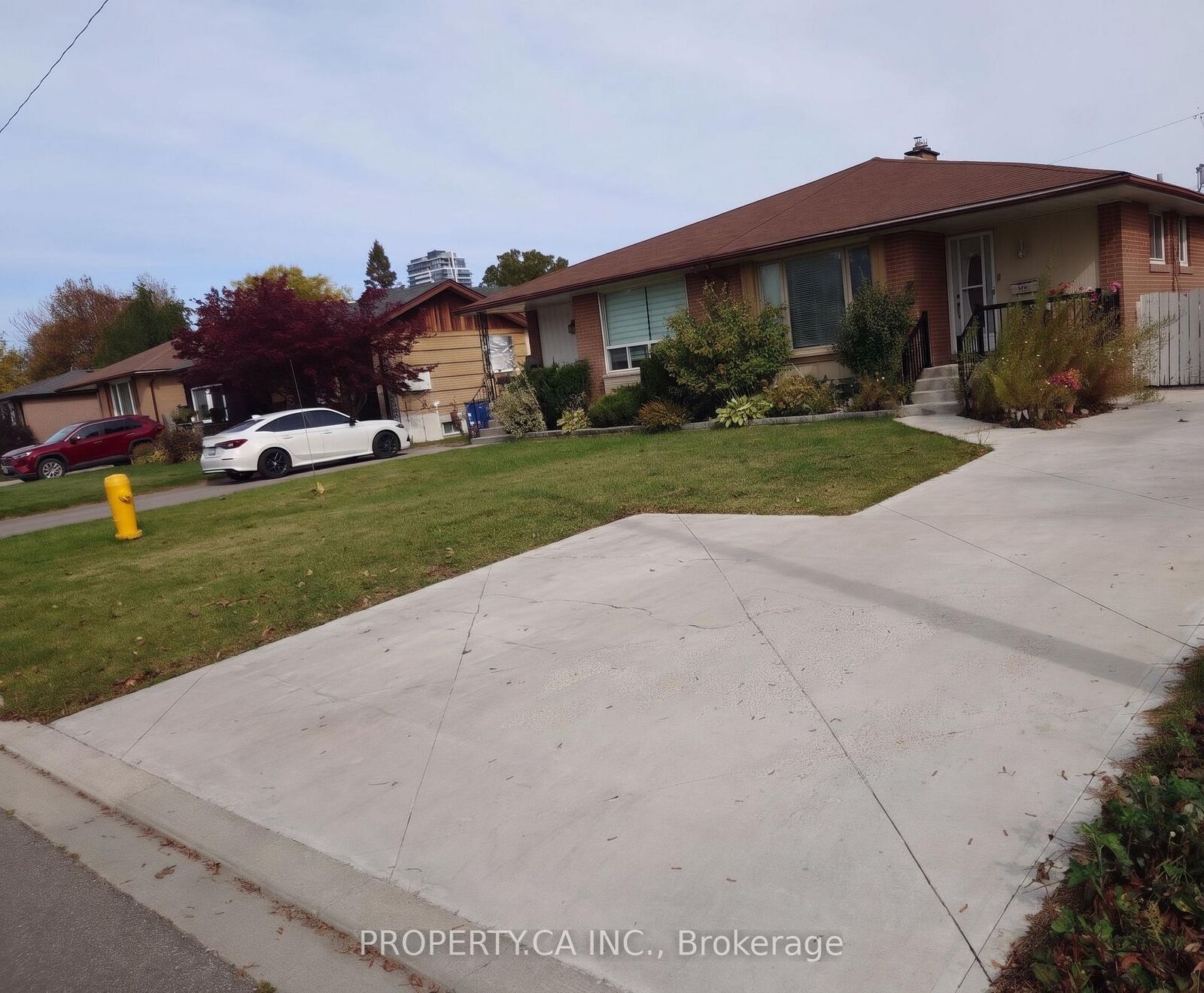 Property Photo:  883 Grenoble Boulevard Basement  ON L1W 1T7 