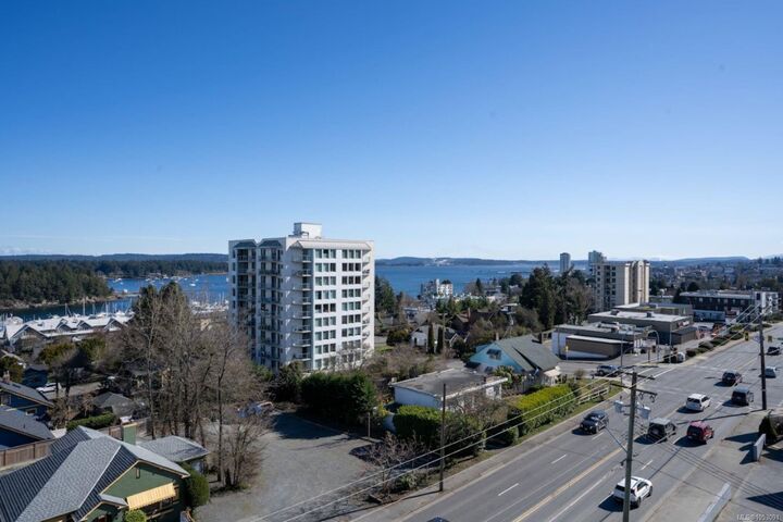 Property Photo:  529 Terminal Ave #512  BC V9S 4K1 