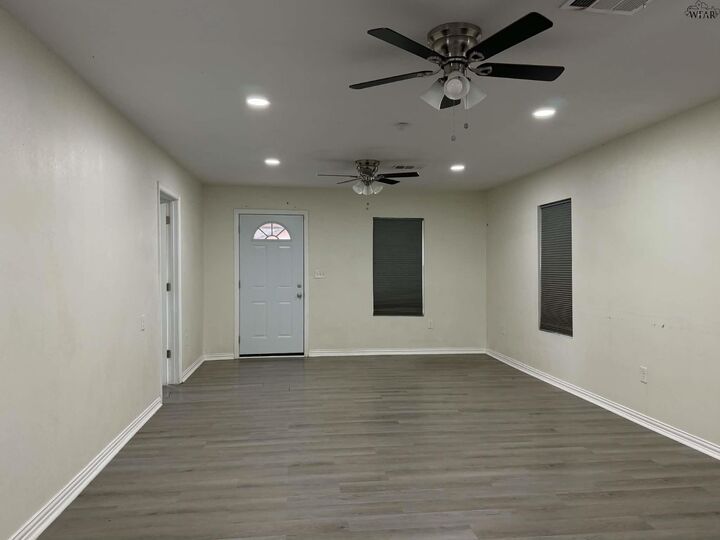 Property Photo:  1417 N 7th Street  TX 76301 