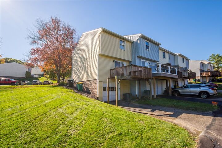 Property Photo: 6360 Springhouse Place PA 15017