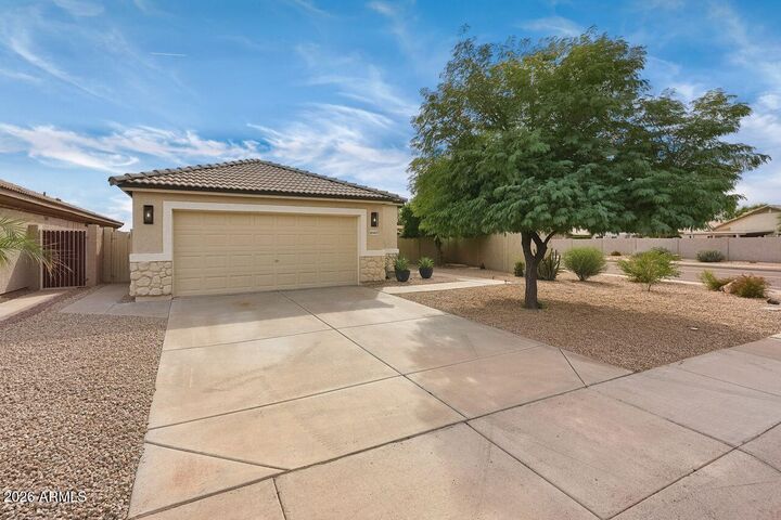 Property Photo:  10407 W Tonopah Drive  AZ 85382 