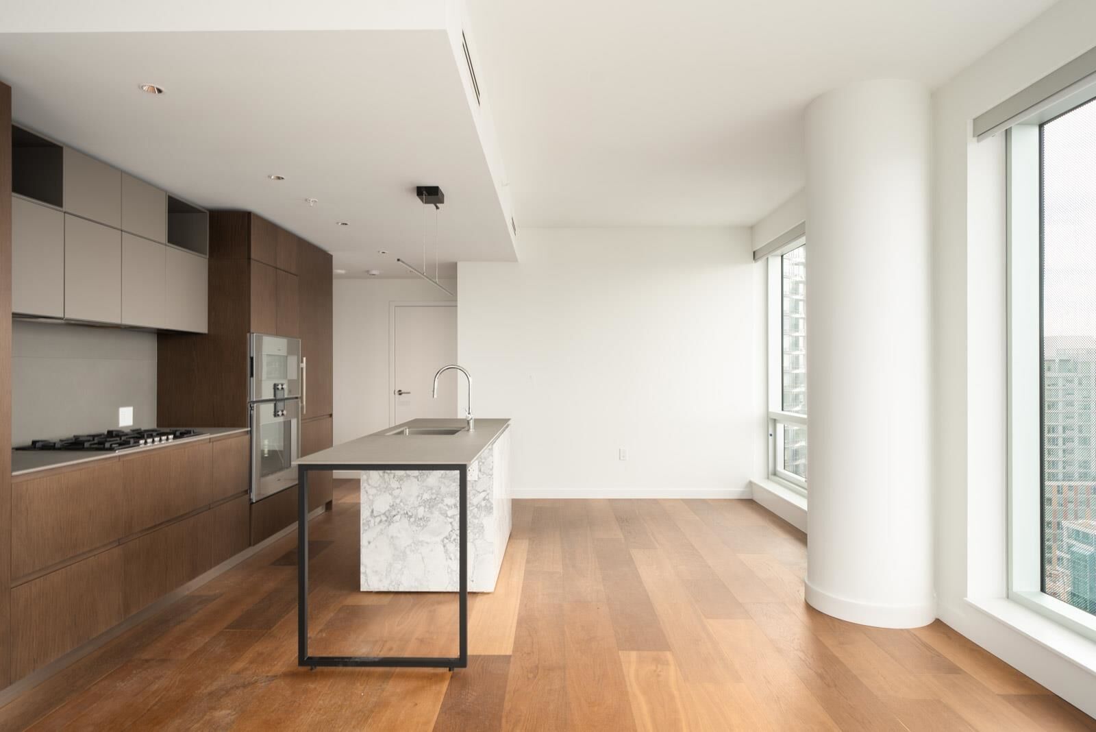 Property Photo:  1277 Hornby Street 2807  BC V6Z 0H7 