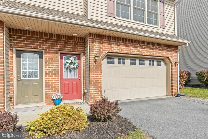 Property Photo:  6446 Creekbend Drive Drive 109  PA 17050 