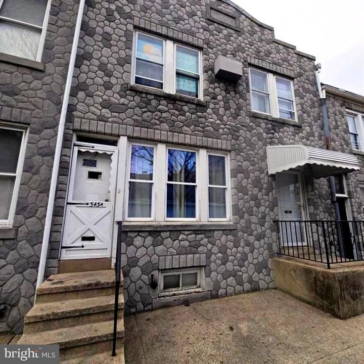 Property Photo: 343 Chestnut Street PA 19602
