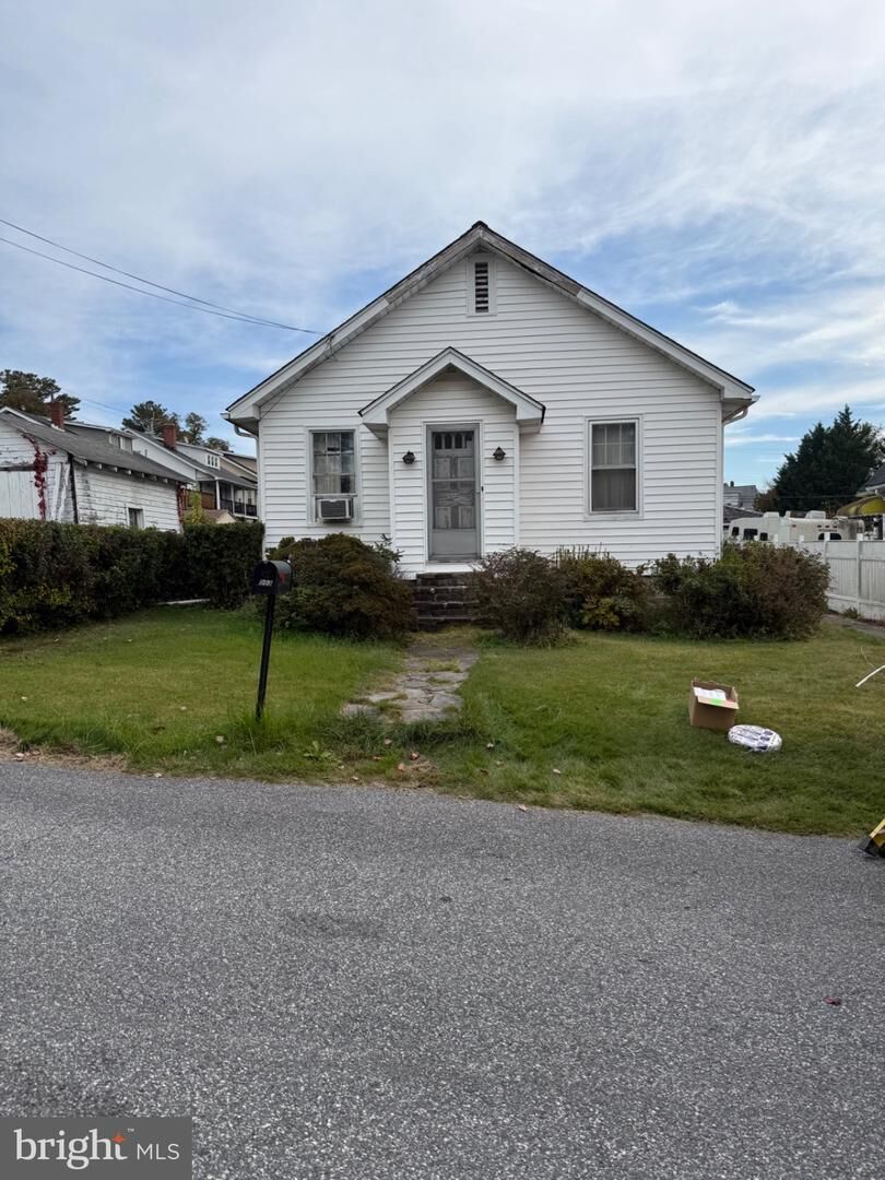 Property Photo:  2003 Hutton Place  MD 21207 