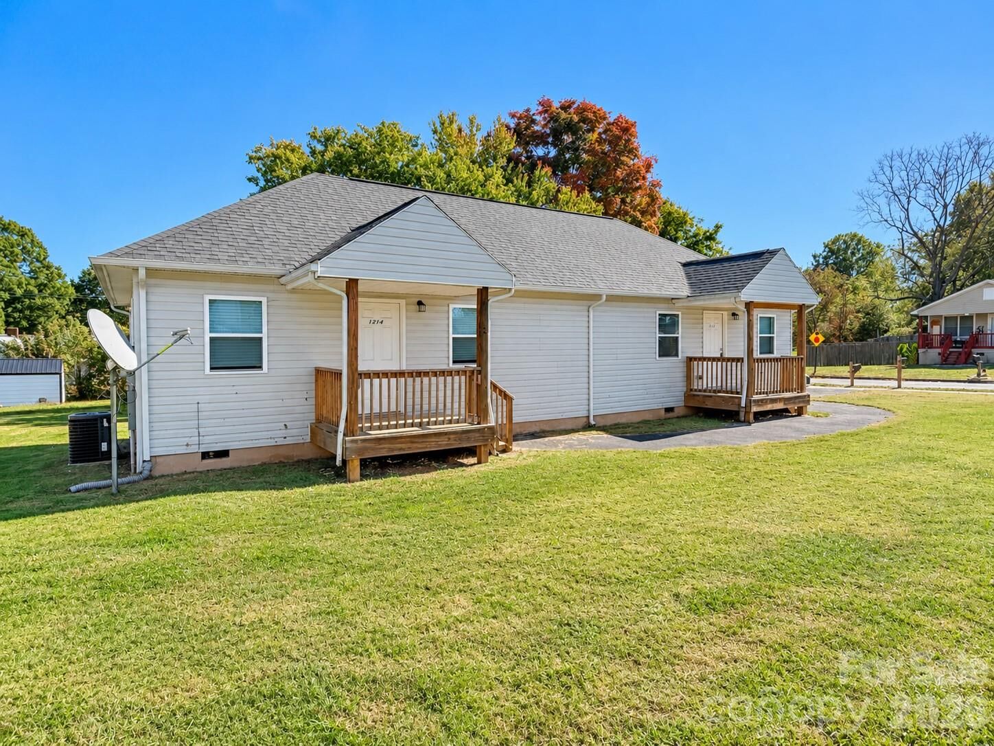 Property Photo:  1212, 1214, 1216, 1218 Alexander Street  NC 28677 