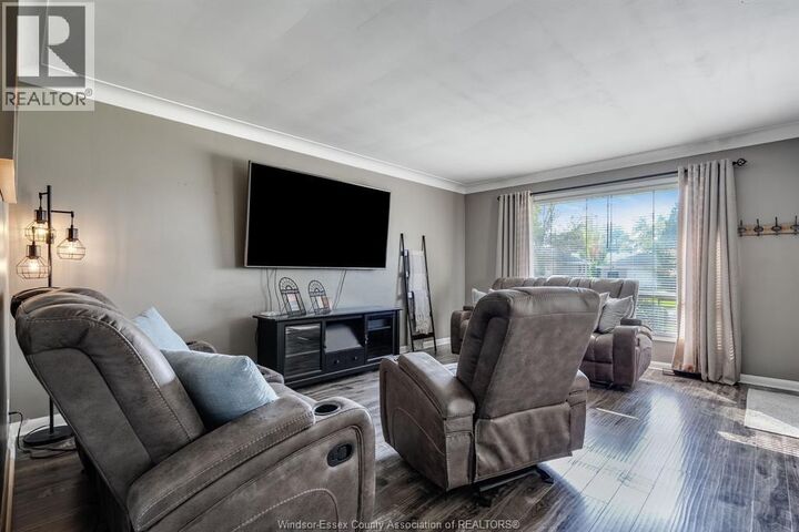 Property Photo:  373 Superior  ON N9J 1H7 
