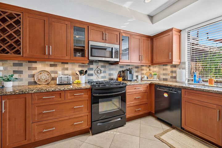Property Photo: 79 La Ronda Drive CA 92270