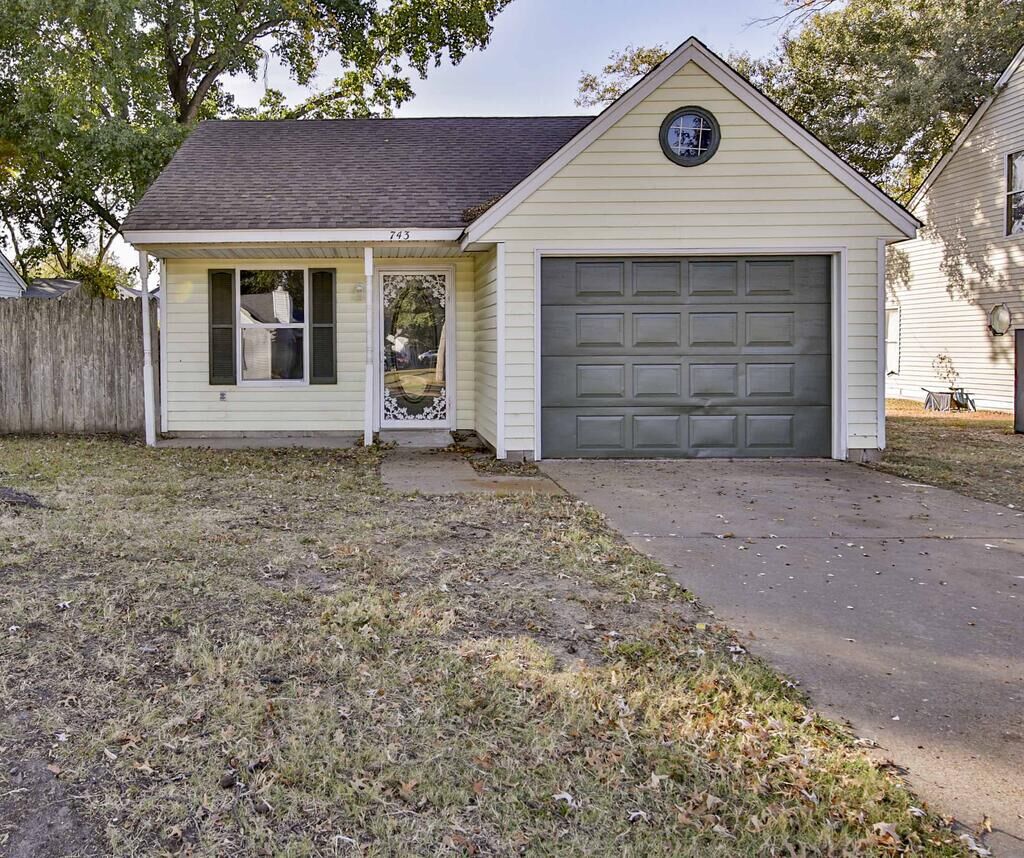 Property Photo:  743 Dogwood Cove  AR 72301 