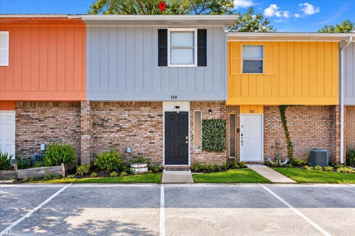 Property Photo: 154 SE Scottwood Drive 154 FL 32548