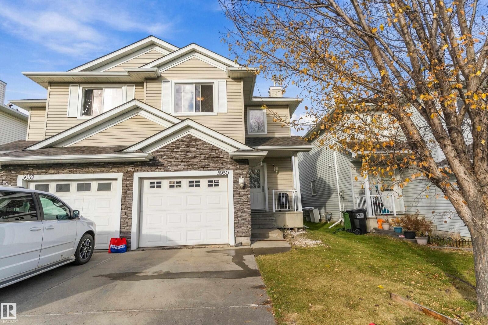Property Photo:  5950 164 Avenue NW  AB T5Y 0B2 