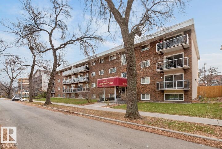 Property Photo:  9925 83 Avenue NW 402  AB T6E 2B9 