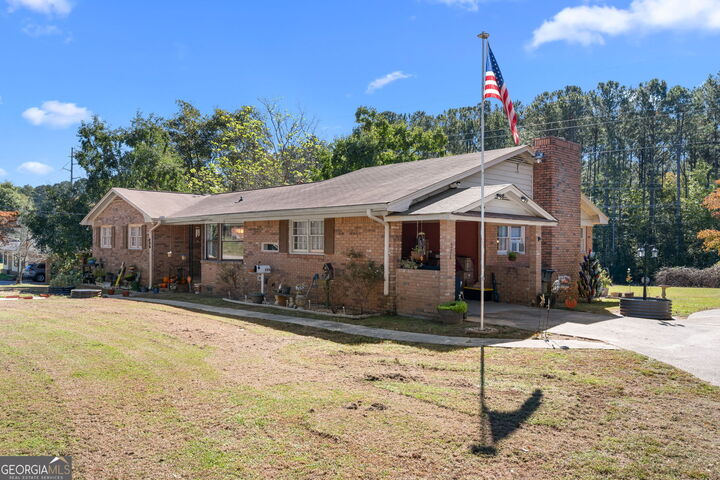 Property Photo:  226 Fay Street  GA 30233 