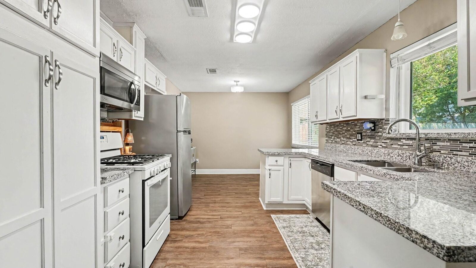 Property Photo:  409 East X Street  TX 77536 
