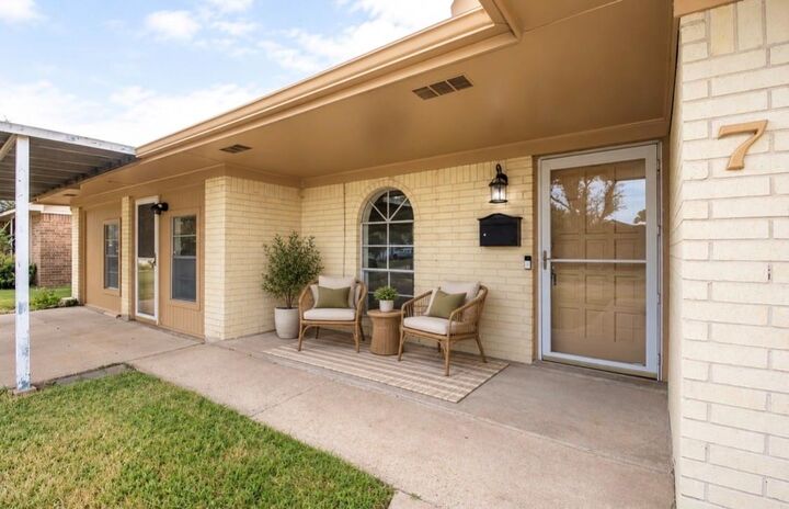 Property Photo:  729 Arbor Drive  TX 77536 