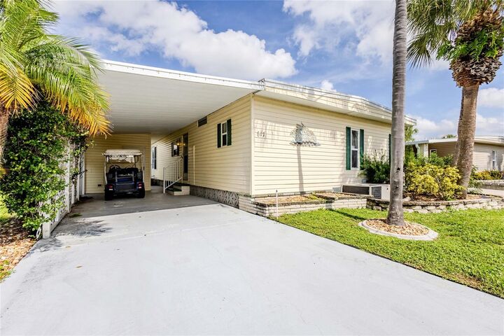 Property Photo:  2100 Kings Highway 617  FL 33980 