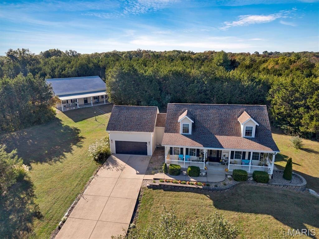 Property Photo:  685 Little Fox Court  MO 63084 