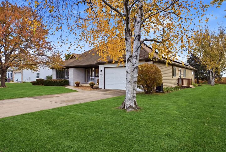 Property Photo:  1188 Cindy Lane  IL 60548 