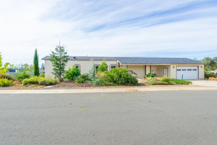 Property Photo: 643 Circlewood Drive CA 95969