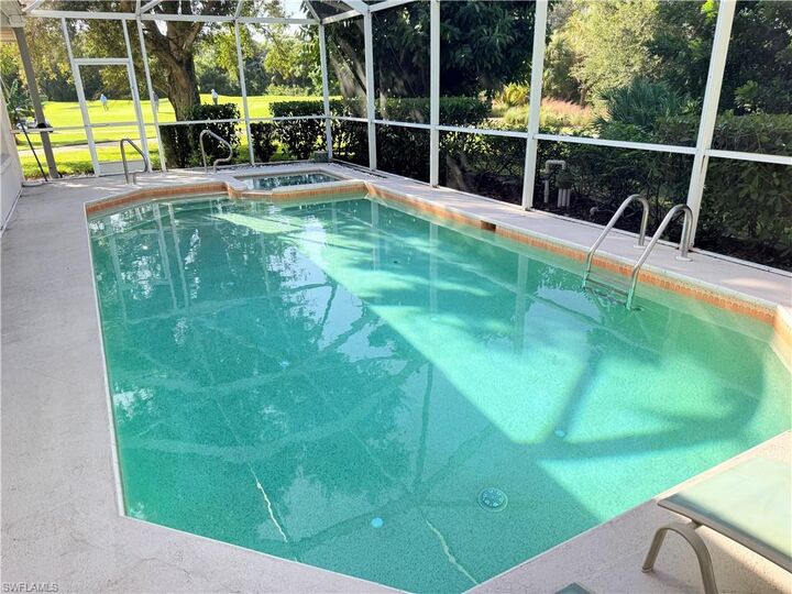 Property Photo:  6650 Harwich Ct  FL 34104 