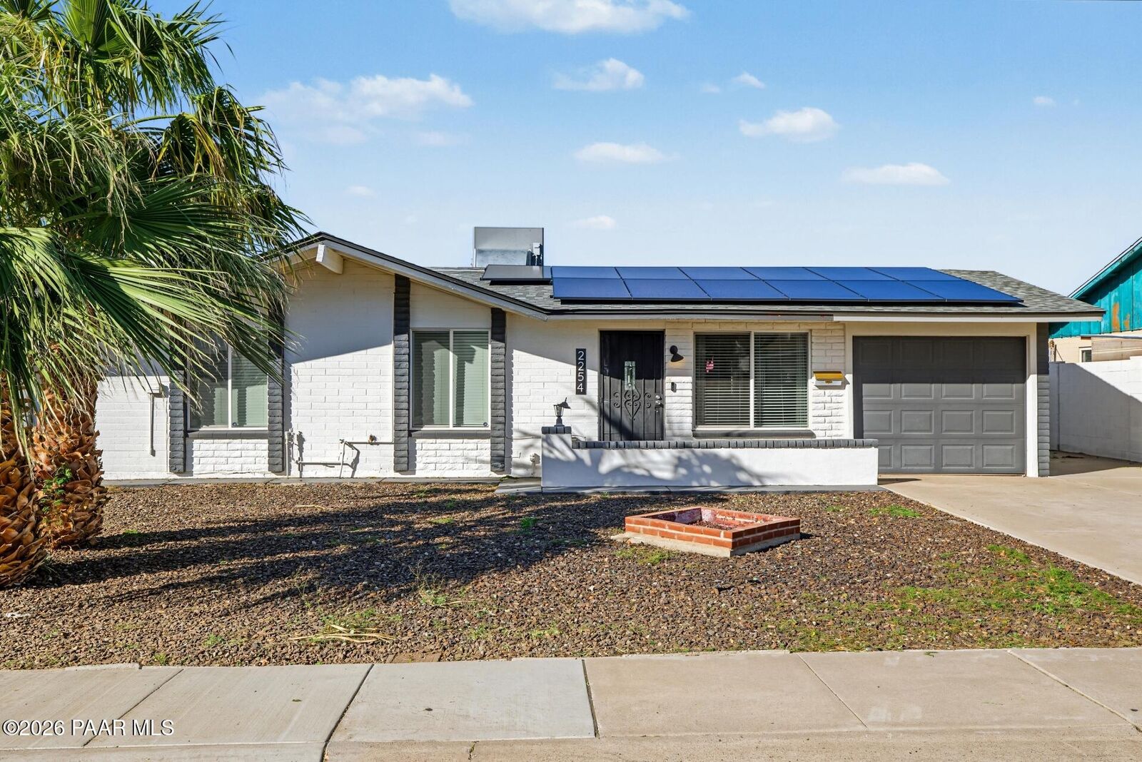 Property Photo:  2254 W Charter Oak Road  AZ 85029 