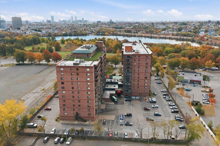 Property Photo:  3920 Mystic Valley Pkwy 521  MA 02155 