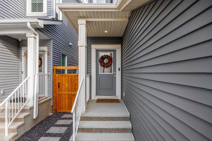 Property Photo:  201 Creekstone Path SW  AB T2X 4Z4 