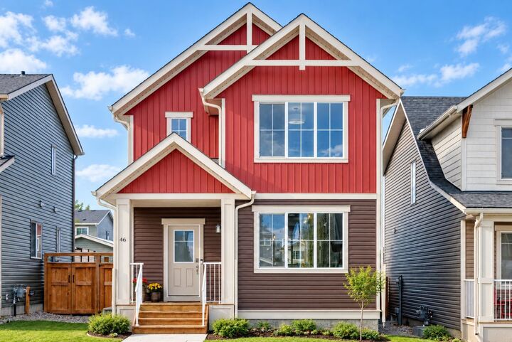 Property Photo:  46 Emberside Garden  AB T4C 2L9 