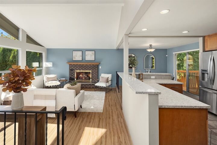 Property Photo:  3008 NE 201st Place  WA 98155 
