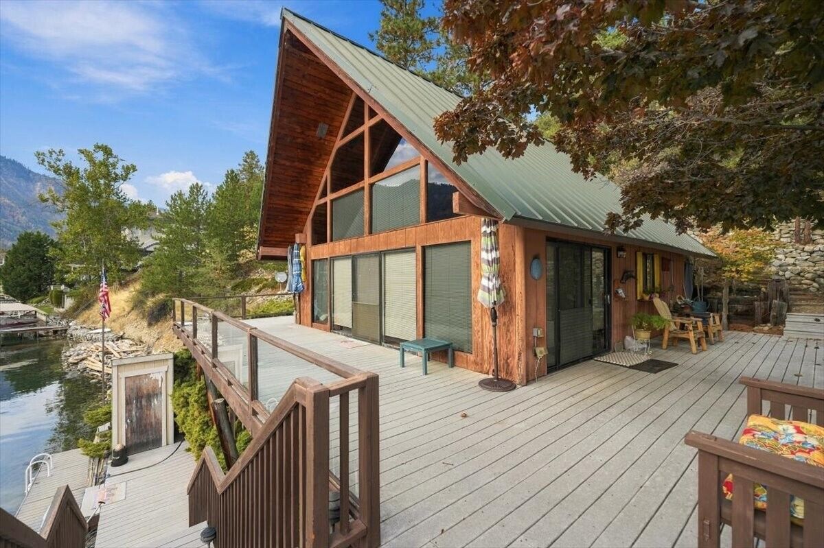 Property Photo: 487 Bayshore Drive WA 98831