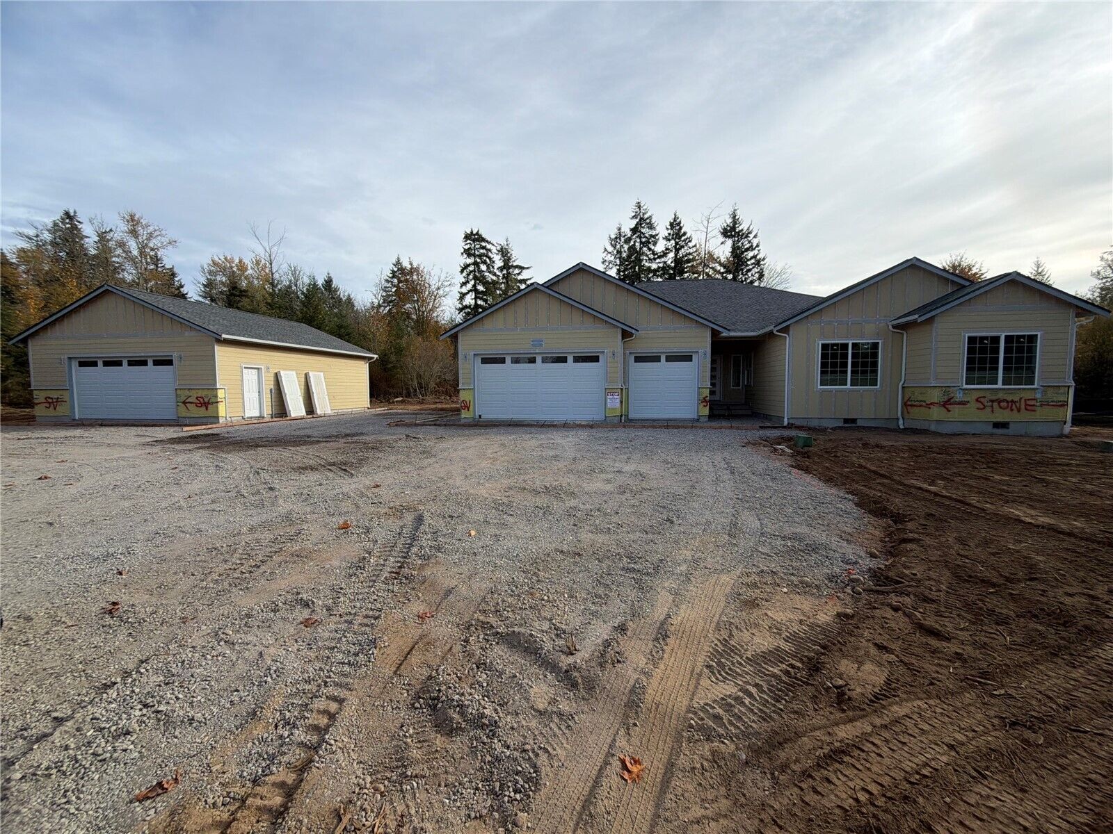Property Photo:  11906  Elks Landing Court SE  WA 98597 