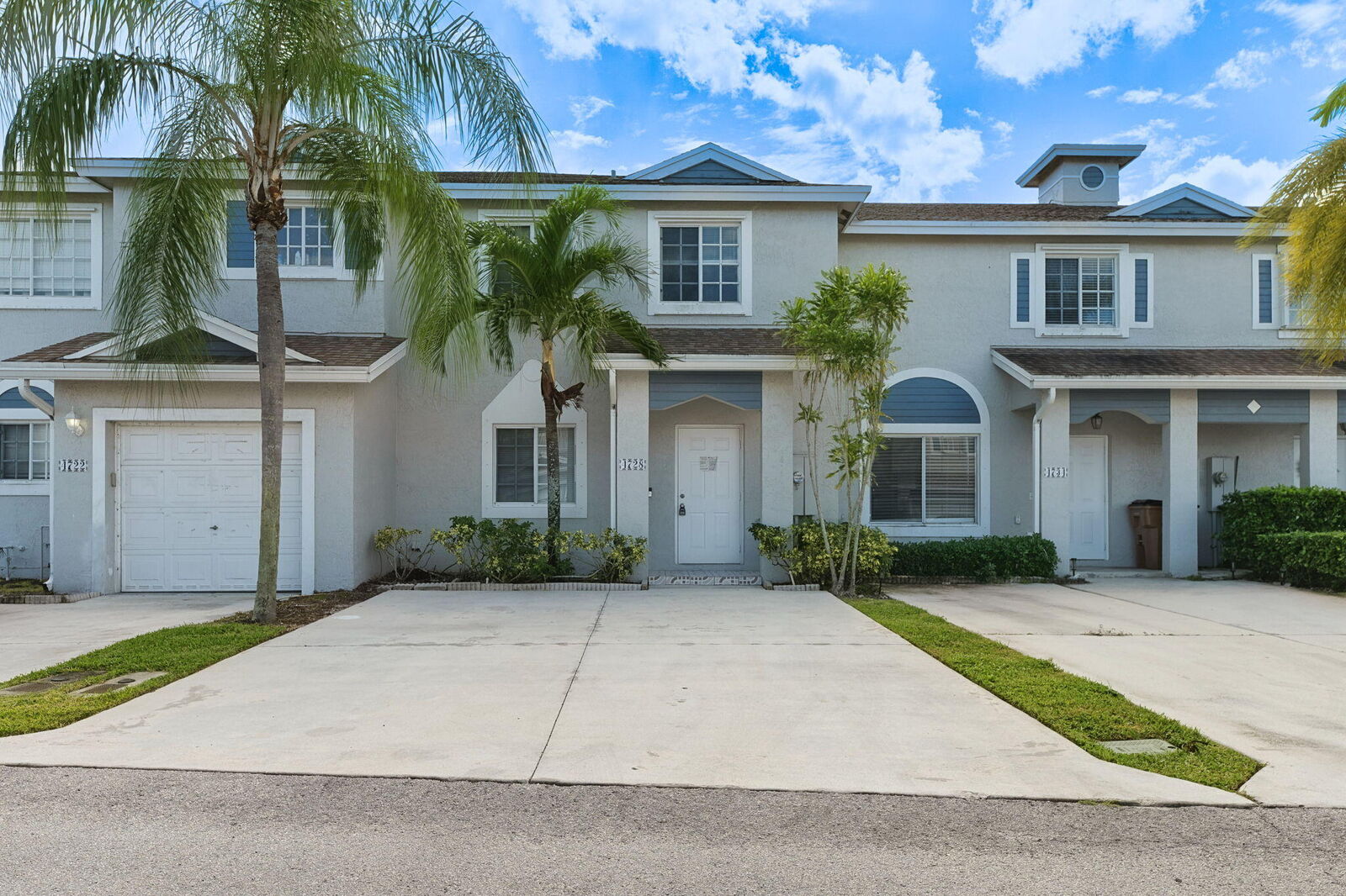 Property Photo:  4728 SW 13th Place  FL 33442 