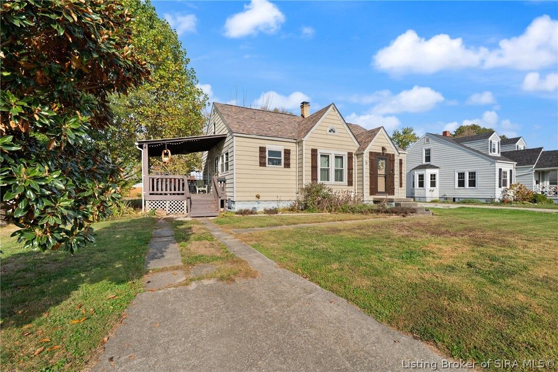Property Photo:  266 Highland Avenue  IN 47172 