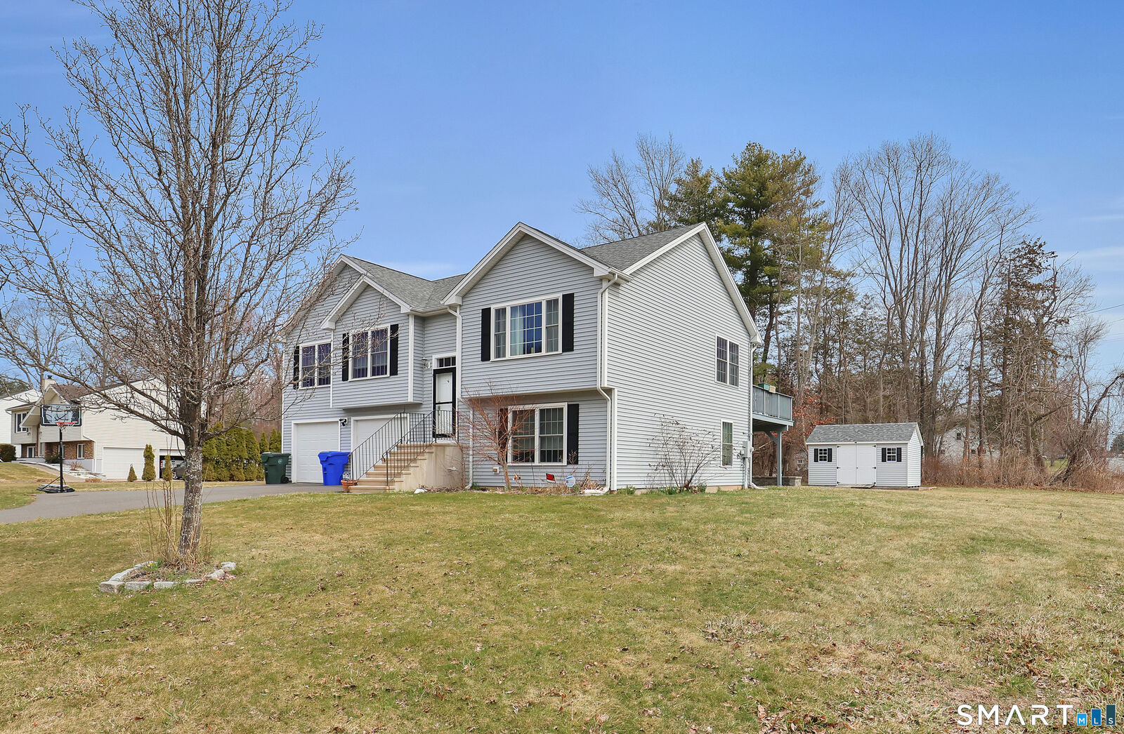 Property Photo: 8 Callahan Lane CT 06118