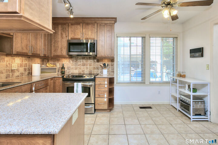 Property Photo: 105 Columbus Place 4 CT 06907