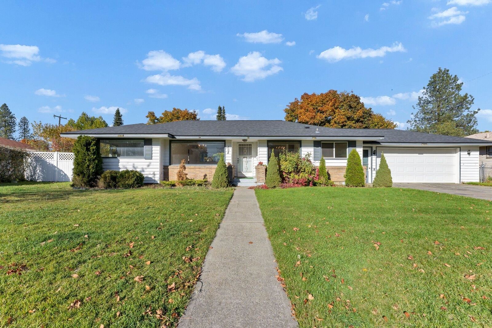 Property Photo:  108 W Nebraska Ave  WA 99205 