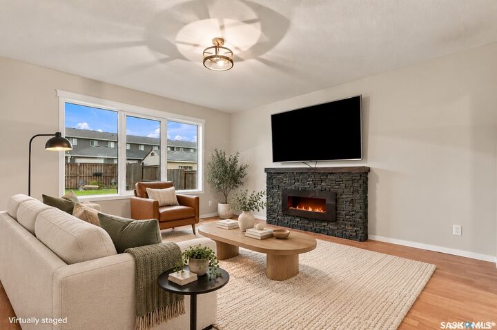 Property Photo:  3158 37th Street W  SK S7L 7C8 