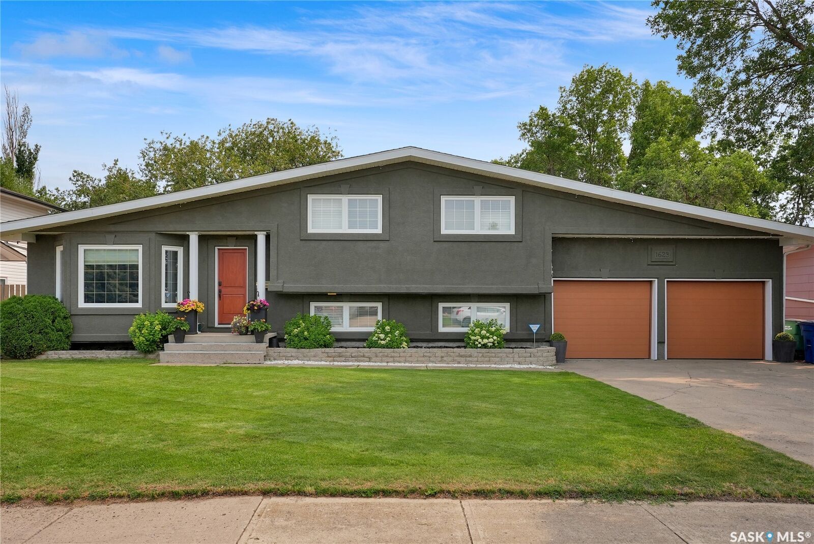 Property Photo:  1623 General Crescent  SK S6H 6M2 