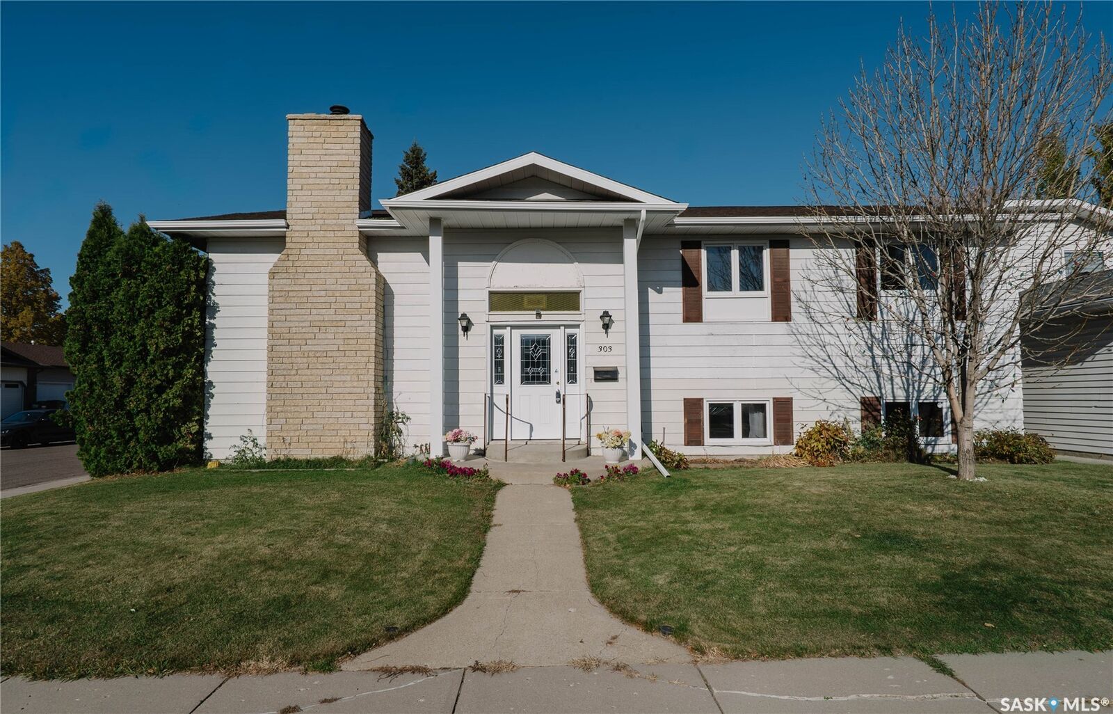 Property Photo: 303 Staigh Crescent SK S7N 3T5
