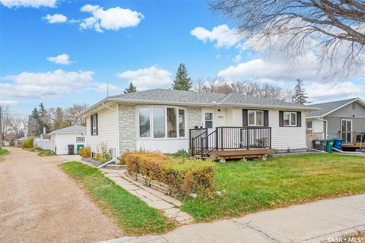 Property Photo: 2711 Rusholme Road SK S7L 0H3