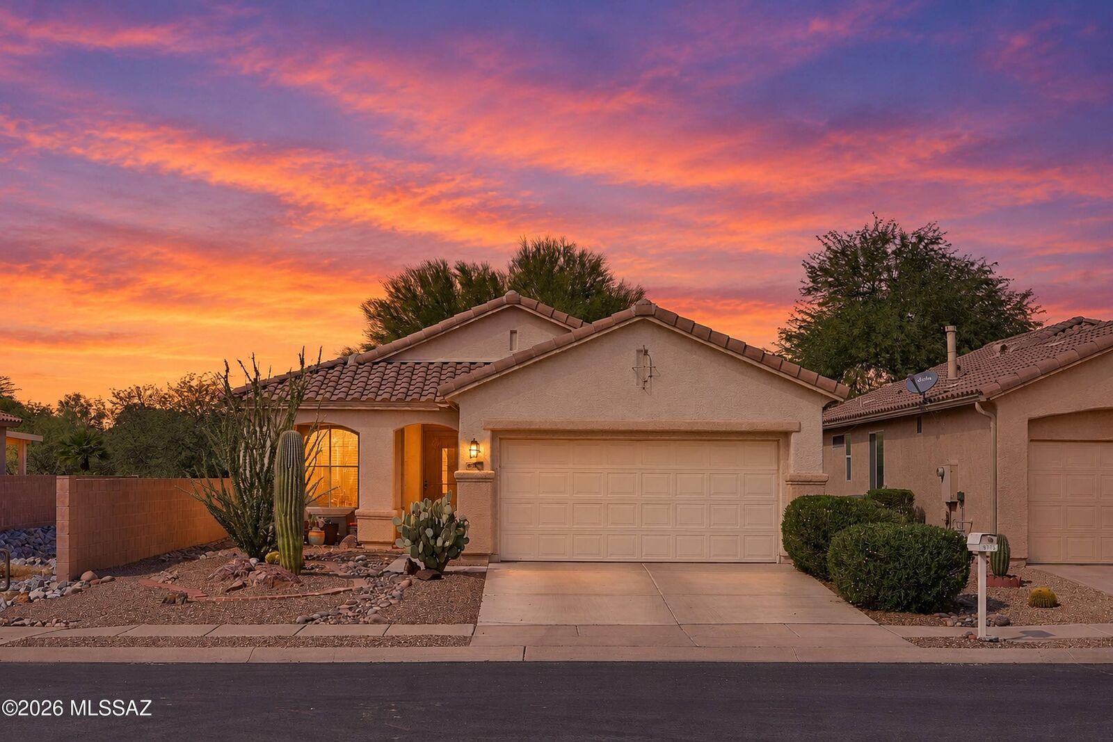 Property Photo: 9775 N Sandy Mesa Place AZ 85743