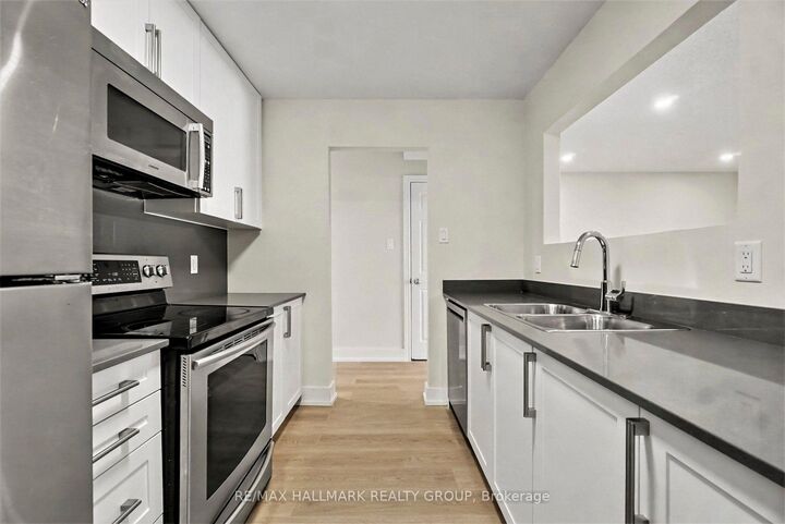 Property Photo:  1329 Lotus Street  ON K1J 8B1 