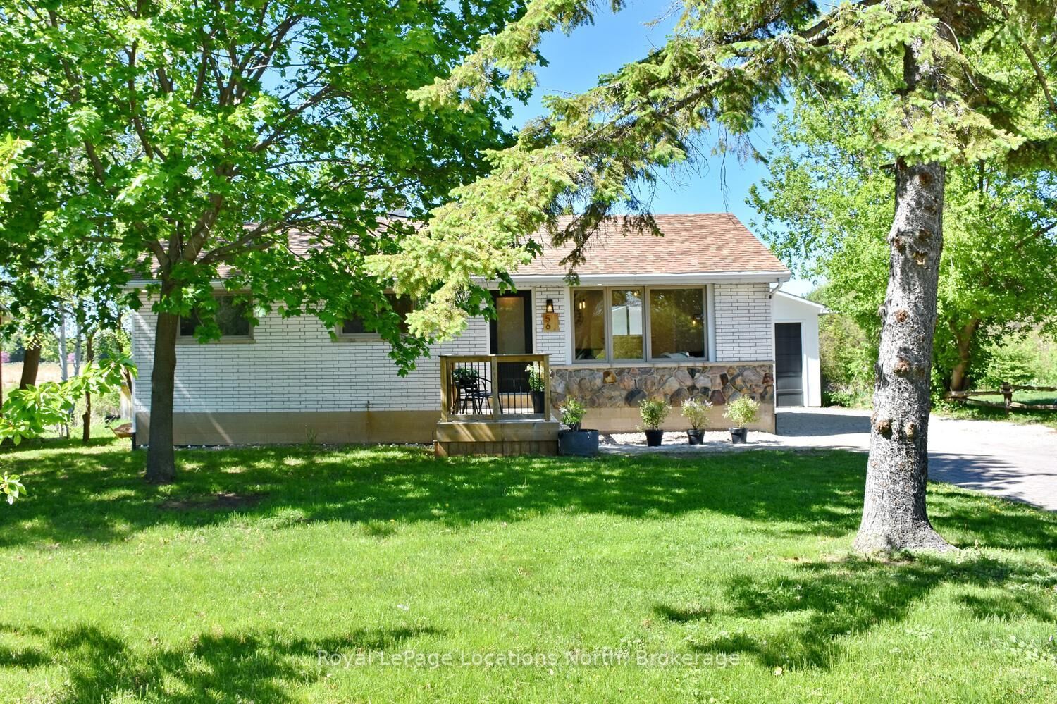 Property Photo: 56 Batteaux Road ON L9Y 3Z1