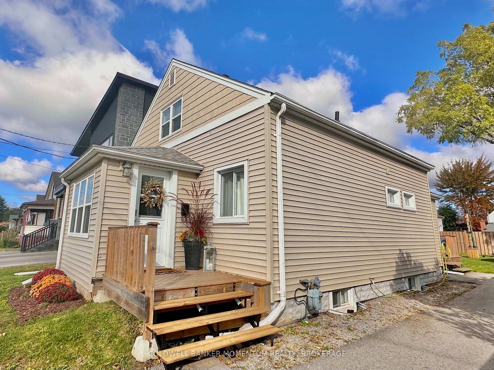 Property Photo:  6449 Murray Street  ON L2G 2K8 