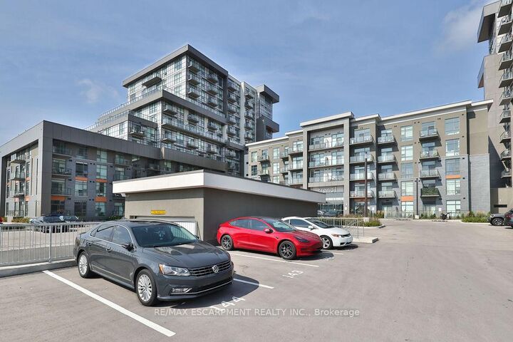 Property Photo:  450 Dundas Street E 607  ON L8B 1Z2 