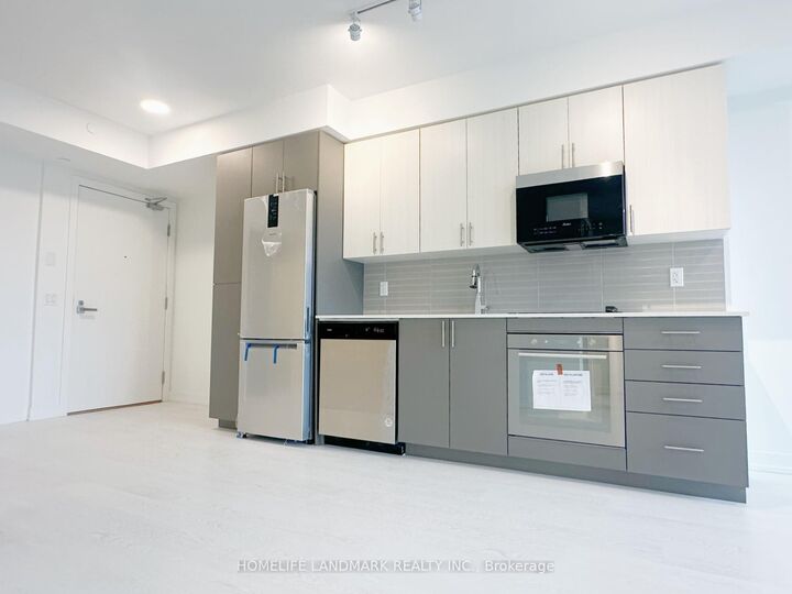Property Photo:  415 Main Street W 307  ON L8P 1K5 