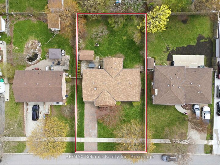 Property Photo:  313 Krohmer Drive  ON N7A 4G8 