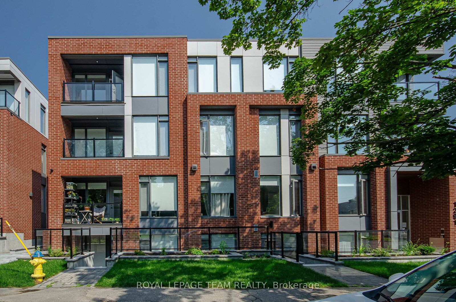 Property Photo:  1291 Summerville Avenue 301  ON K1Z 8G7 