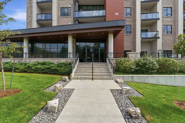 Property Photo:  30 Hamilton Street S 101  ON L8B 1V8 